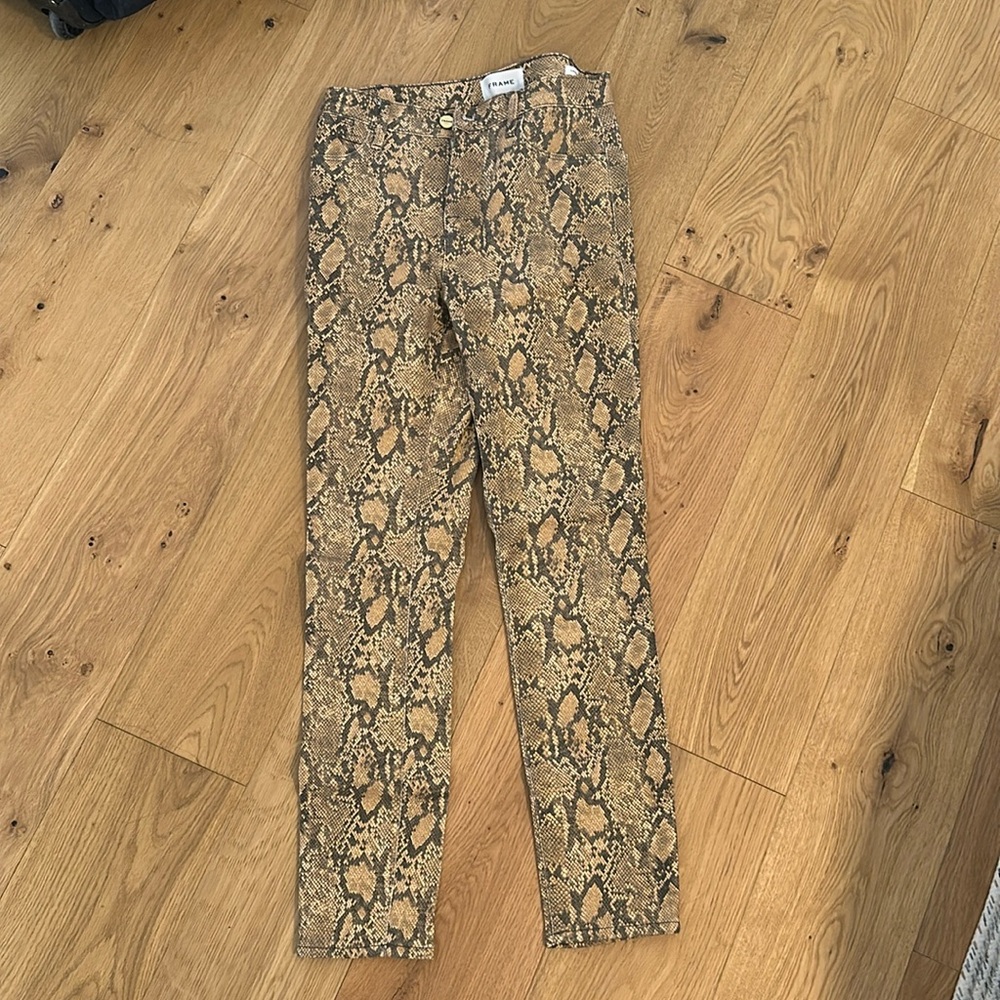 Frame Le High Skinny Crop Snake Jeans